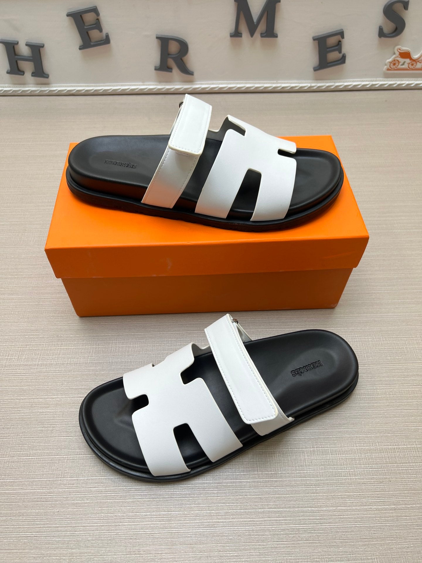 54H1Z    fashionslippers