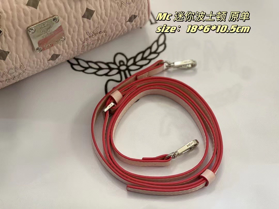 2XE142B  Fashionable leather bag 