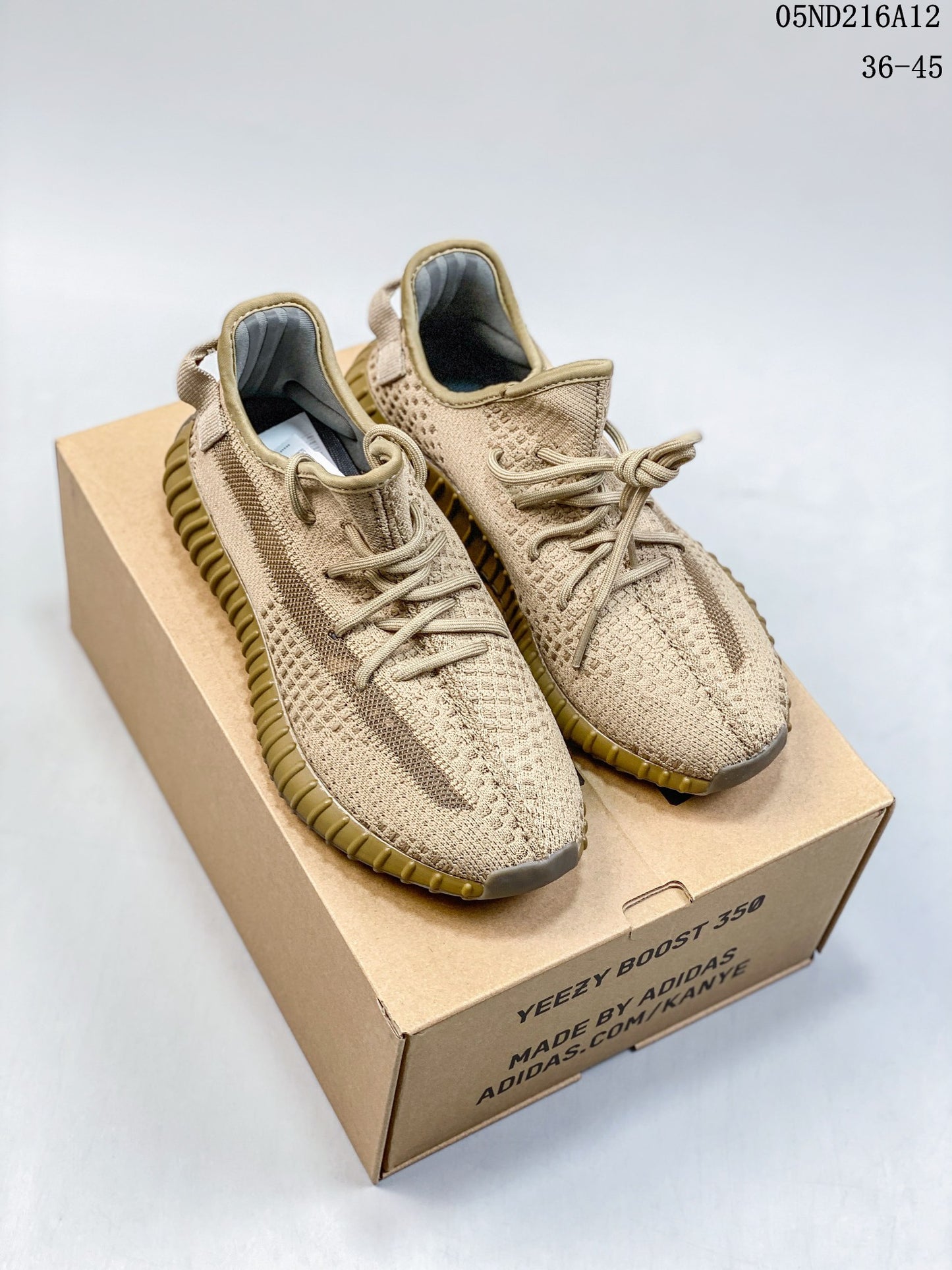 4YA69Z   Yeezy Fashion Sneakers (No Box, August-October Big Sale)