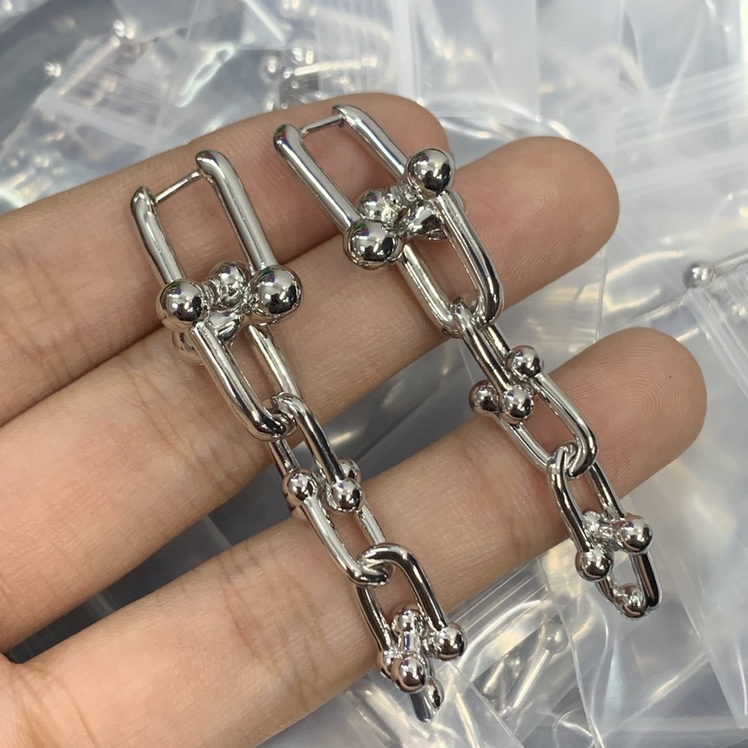 8XT30X Fashion high -quality Earring Bracelets Necklaces