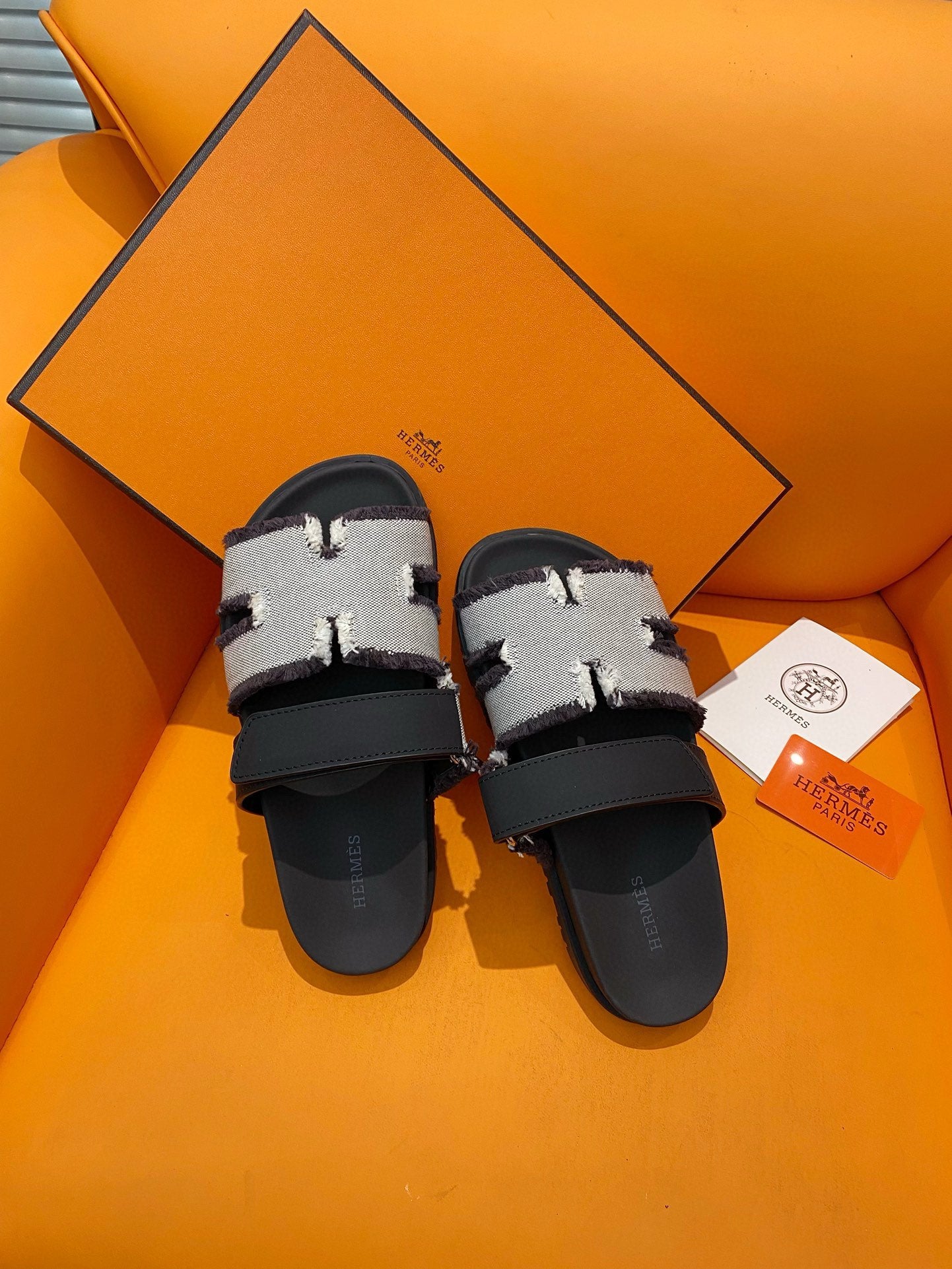 14H1Z   fashion sandals