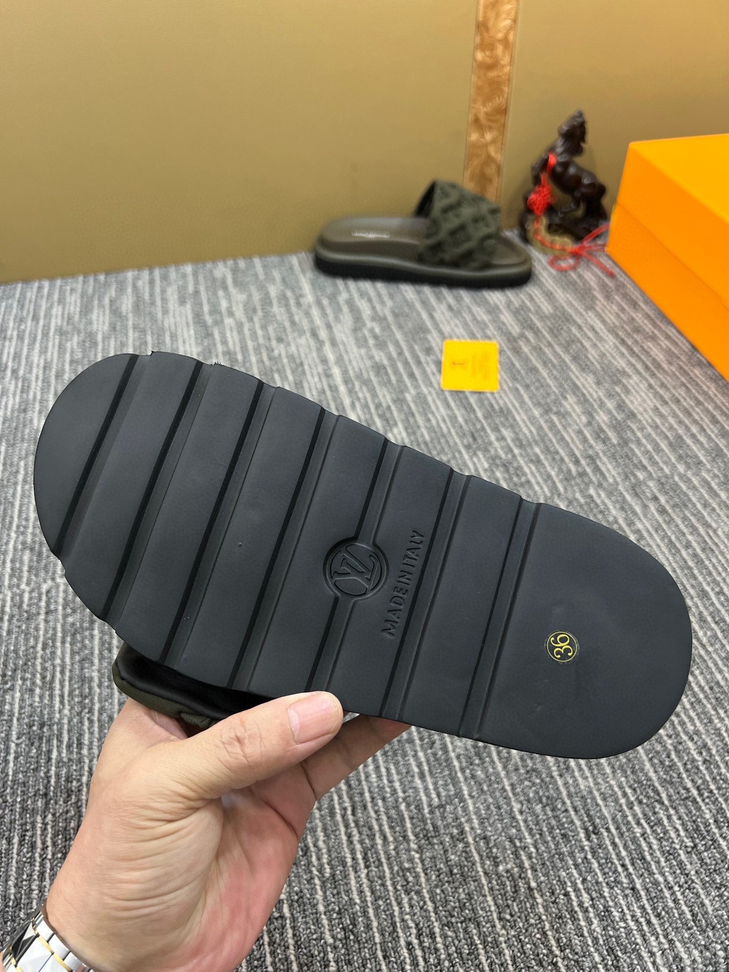 1:1 leather quality  5XE119Z