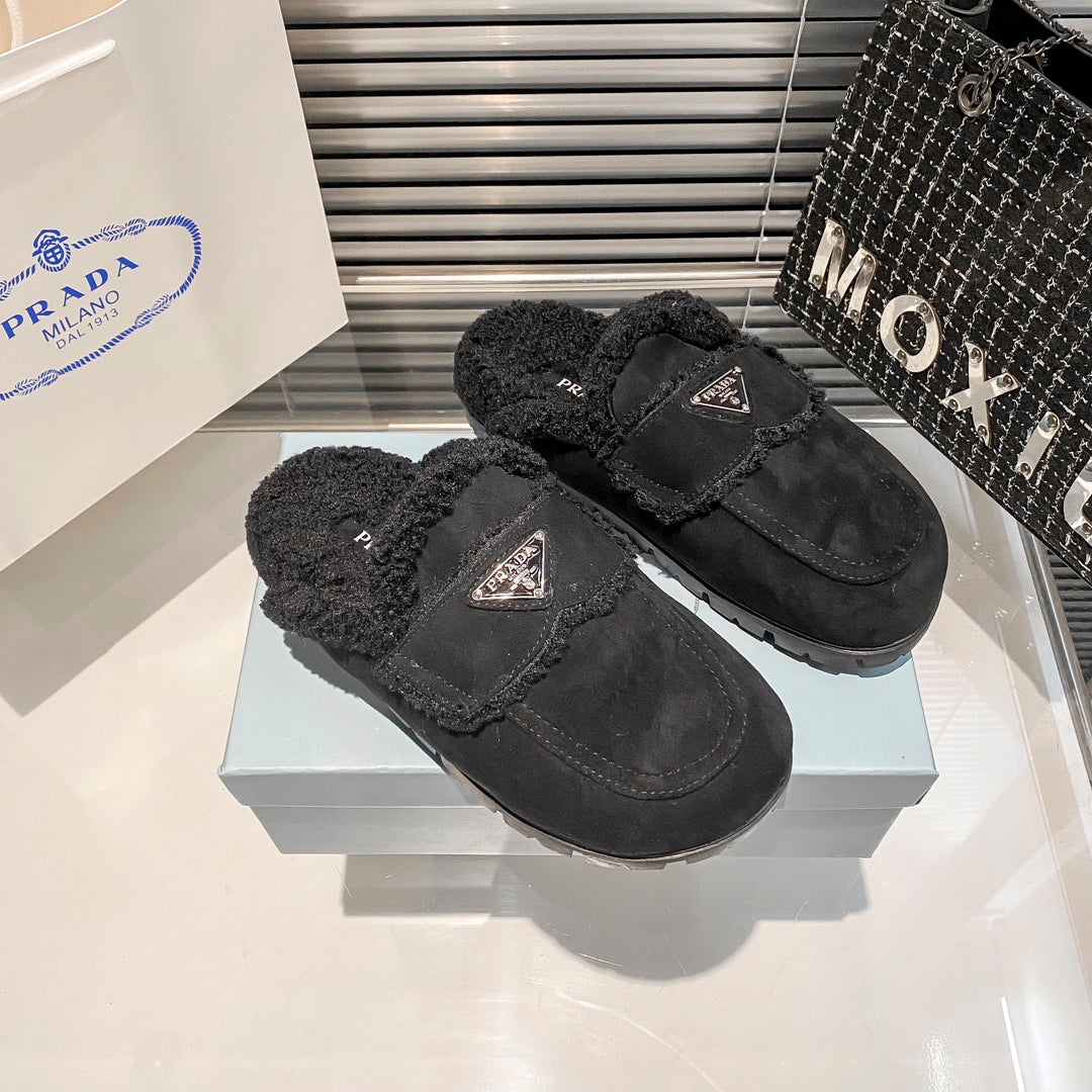 1JP5Z  Fashion Slippers