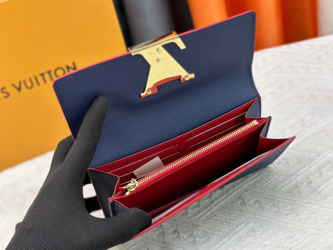 1XE74B Fashionable leather wallets with package