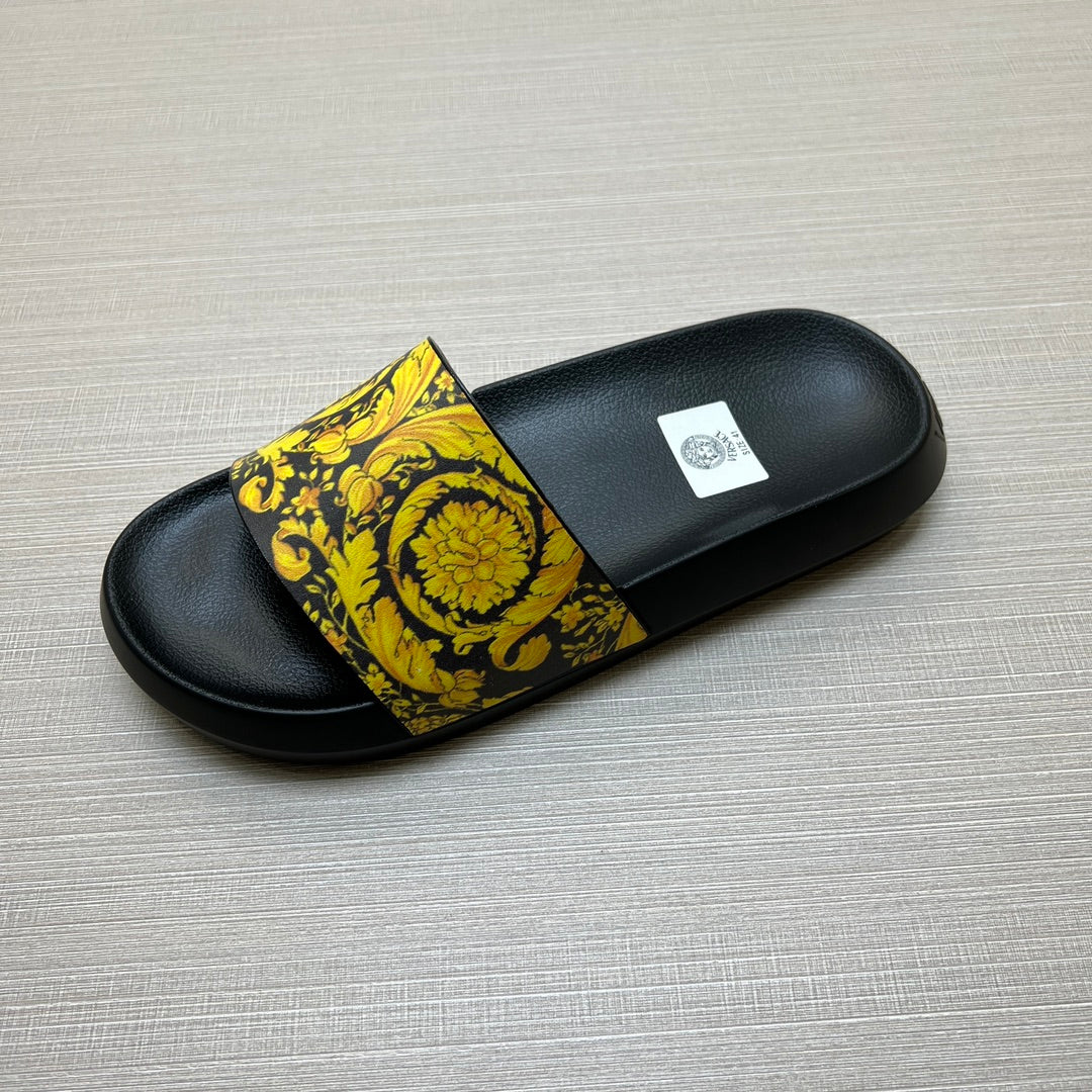 54V166Z   fashion slippers