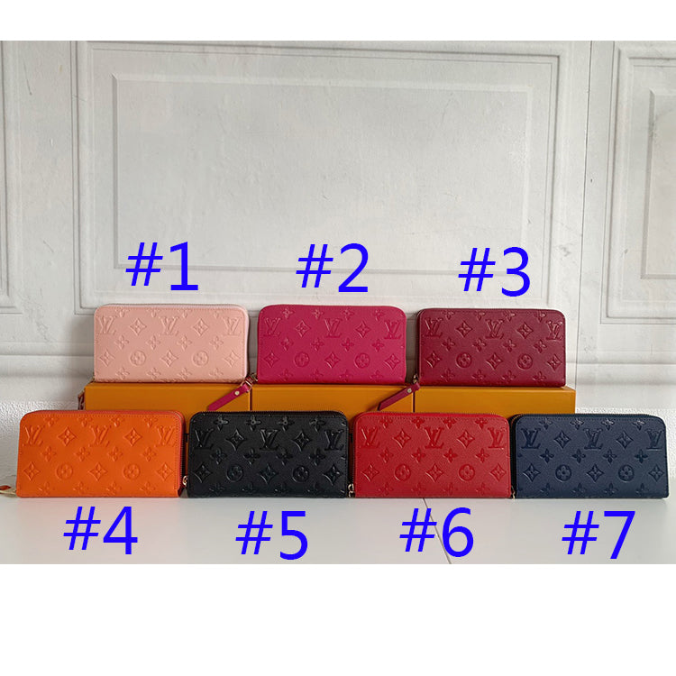 1E06B  Fashionable leather wallets