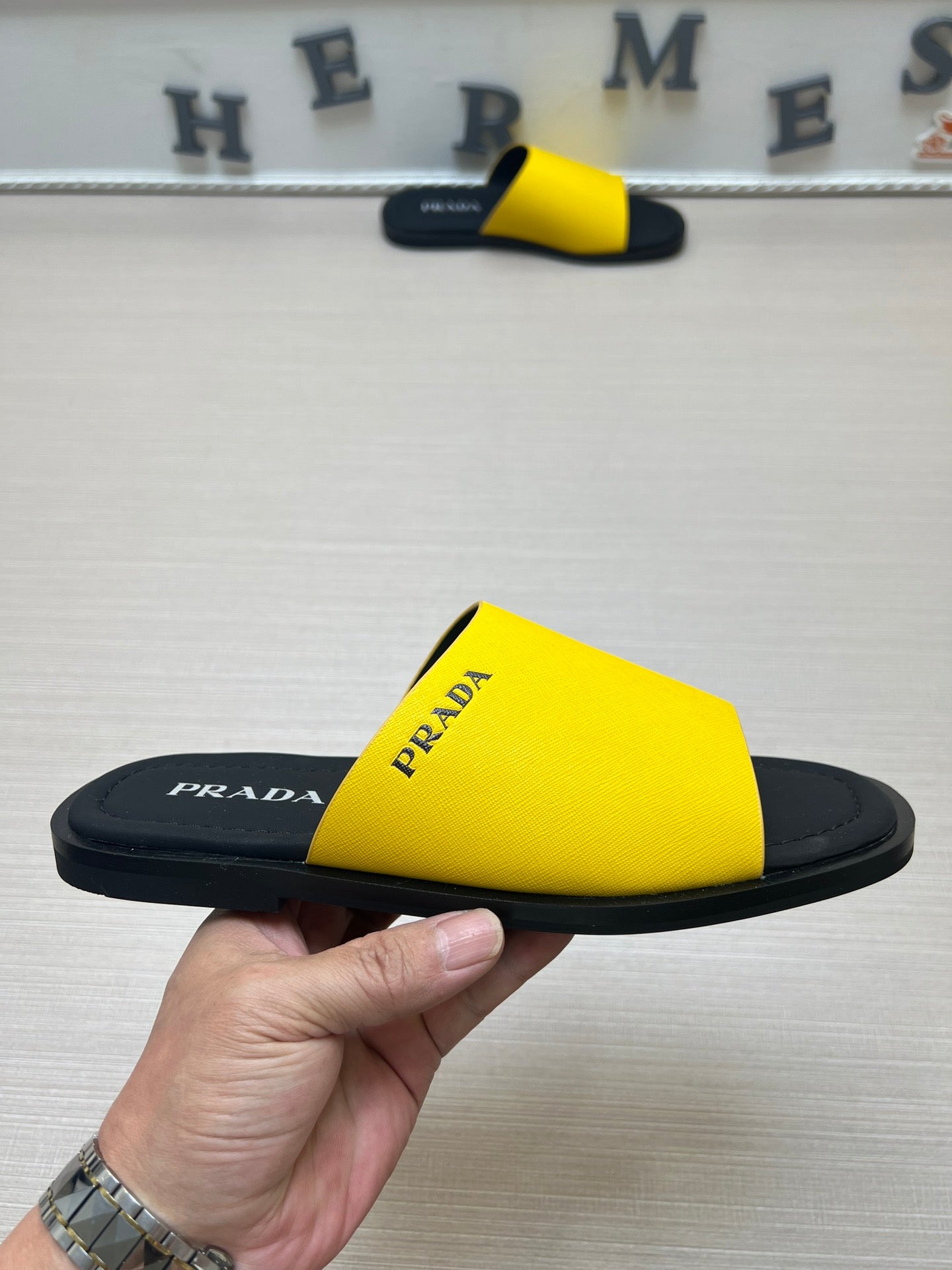 54PD75Z    fashion  slippers