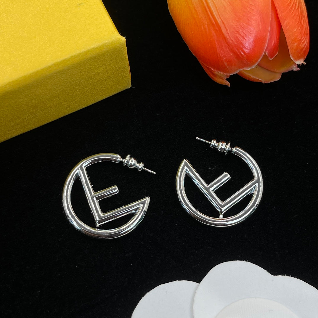 14F647E   Fashion Earrings