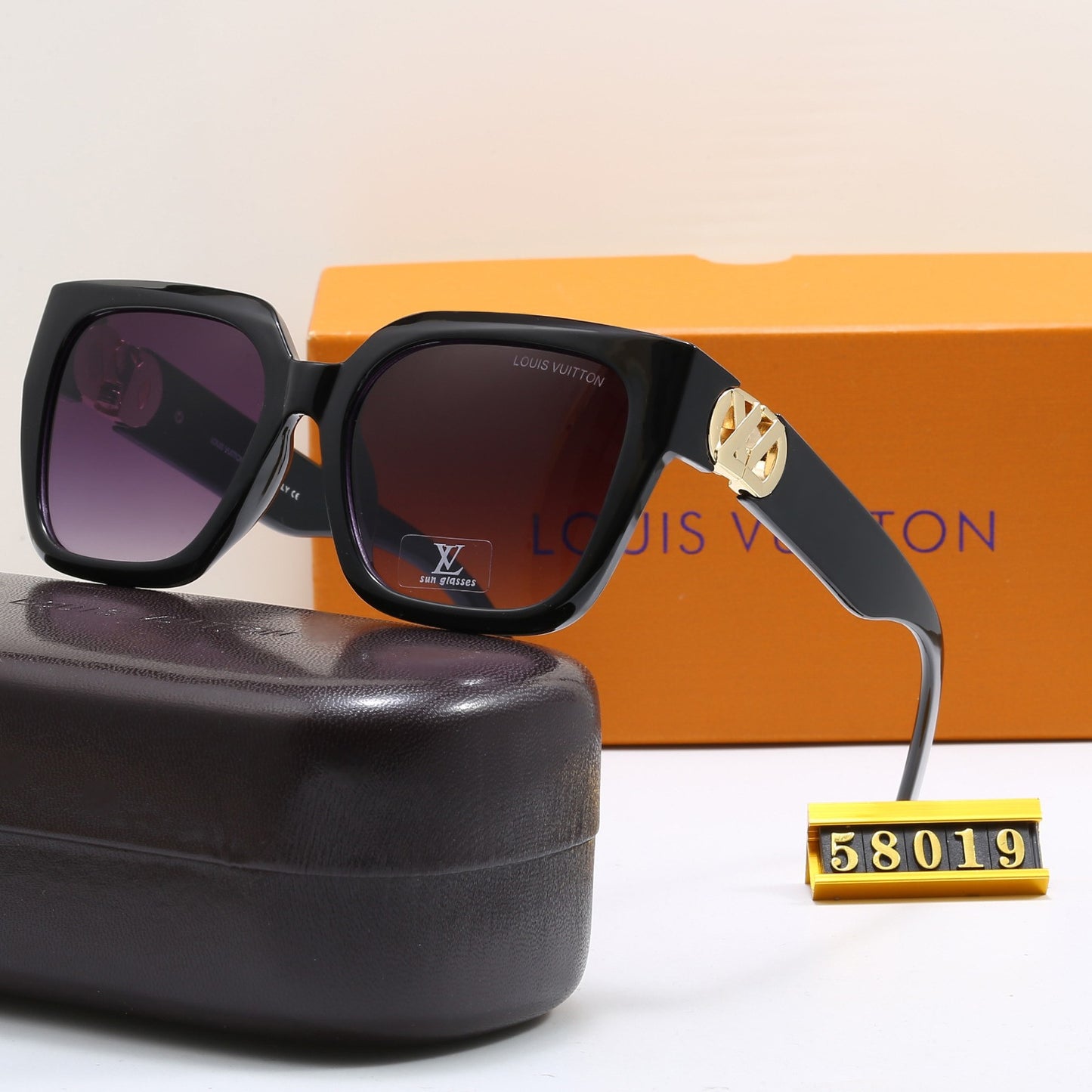 74E411T  fashion Sunglasses