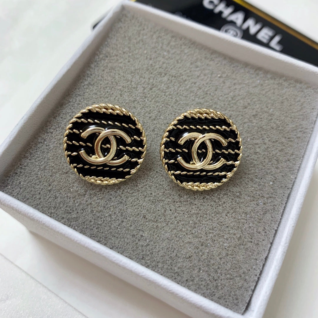 14C25E  Fashionable and high quality earrings