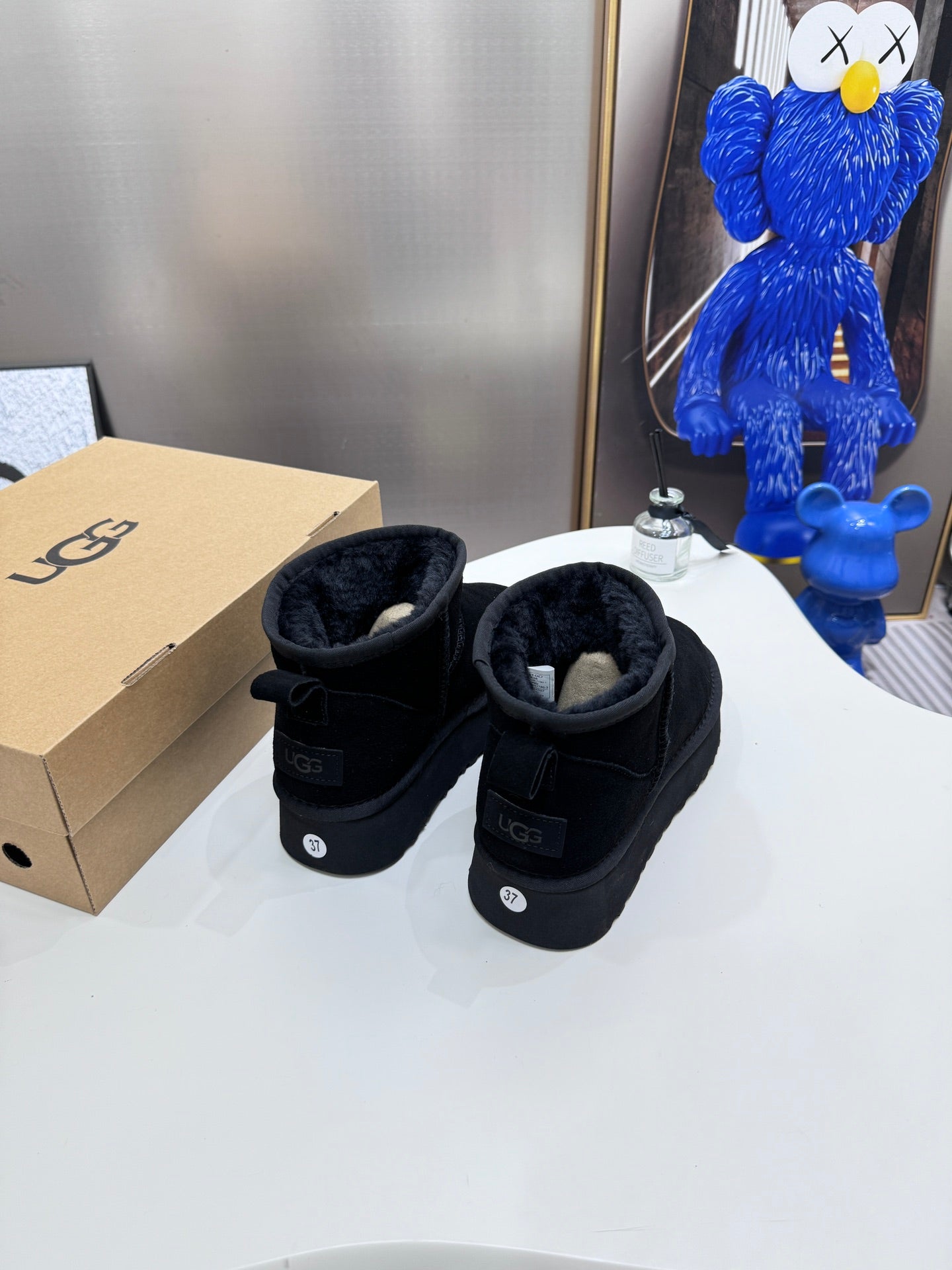 1LU9Z Fashionable snow boots