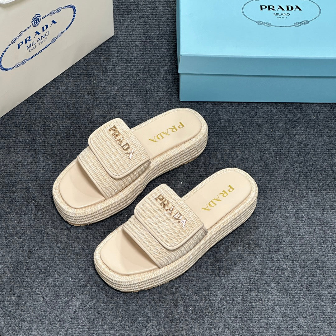 14PD24Z   fashion slippers