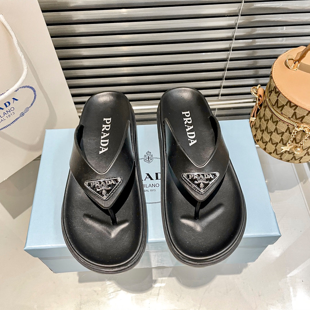 14PD181Z  fashion Slippers