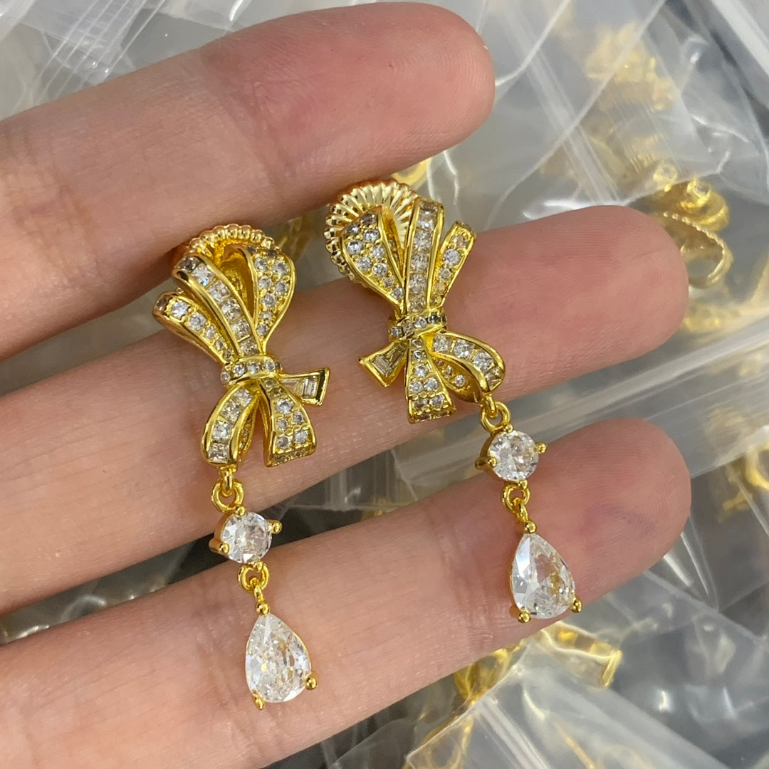 84A103E  Fashionable and high quality Earrings