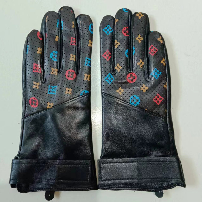 24E90S   Fashion gloves