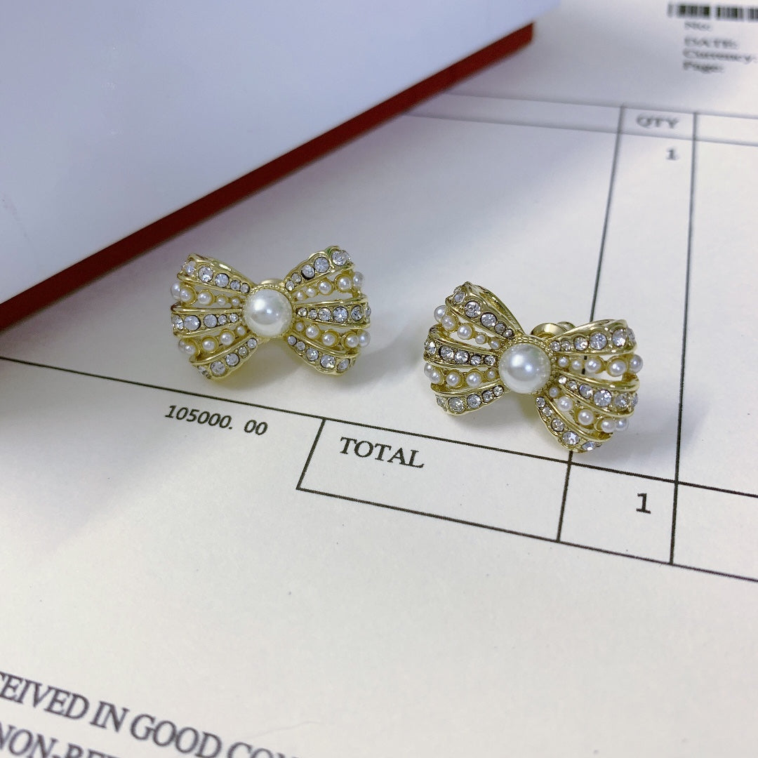 14C107E  Fashionable and high quality earrings