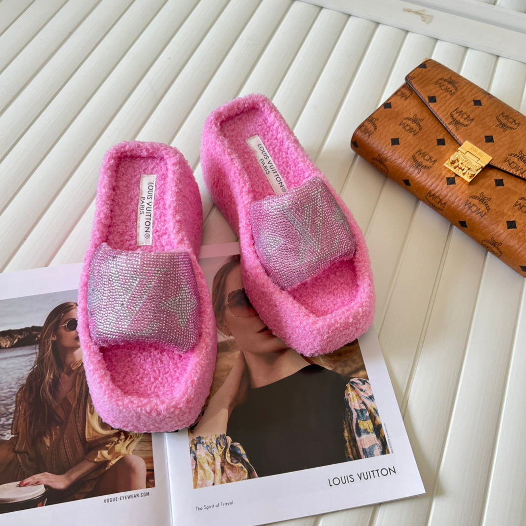 14E91Z  fashion Slippers