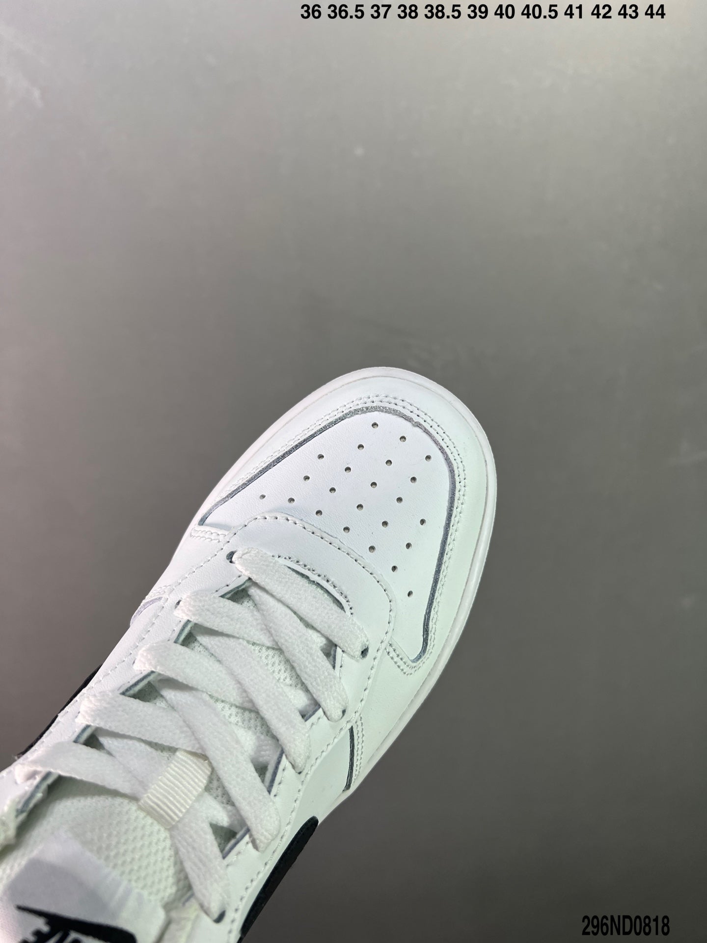 4YN40Z  Fashion Sneakers (No Box, August-October Big Sale)