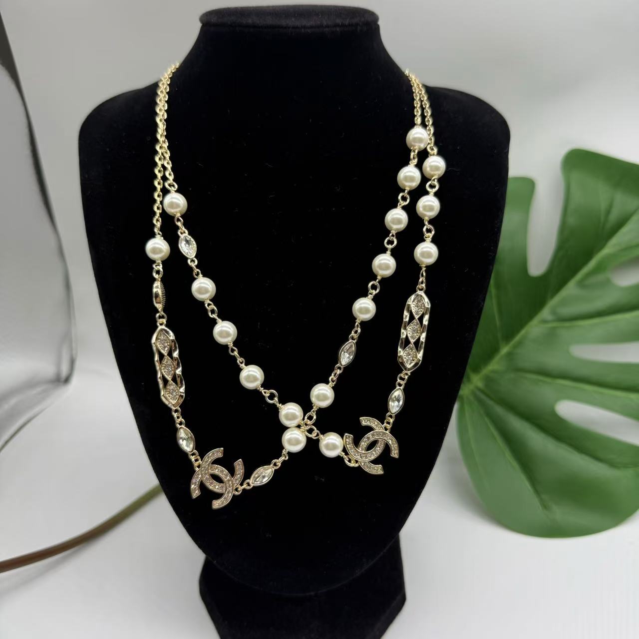 14C737K  Fashion  Necklaces