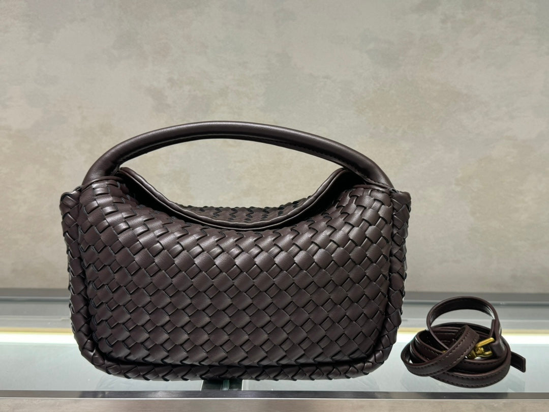 1XA83B (Fashionable leather bag )