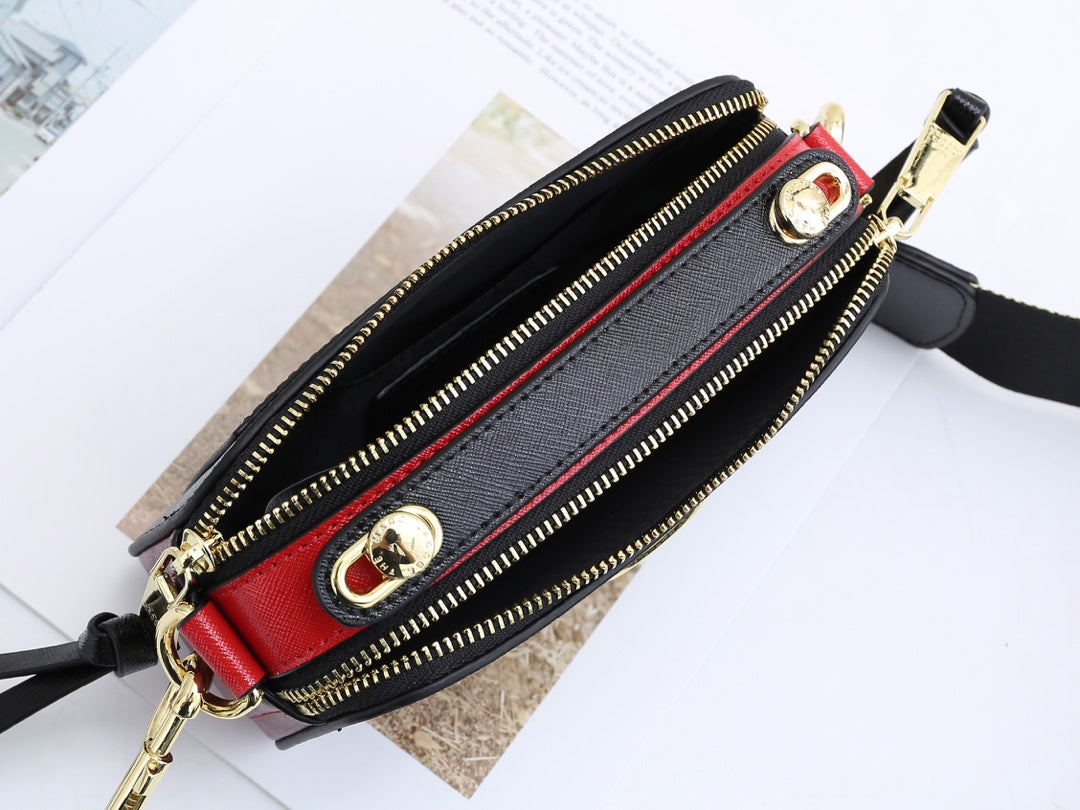 1XA31B  Fashionable leather bag 