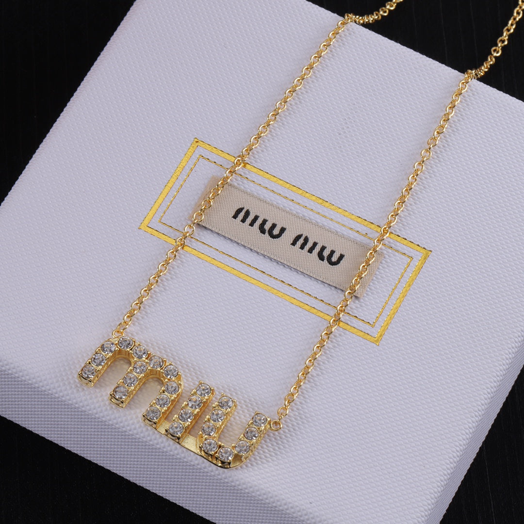 14A685K  Fashion  Necklaces