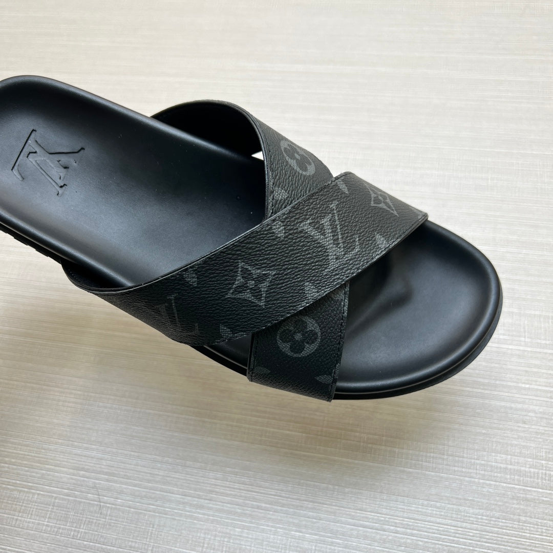 54E56Z    fashion slippers