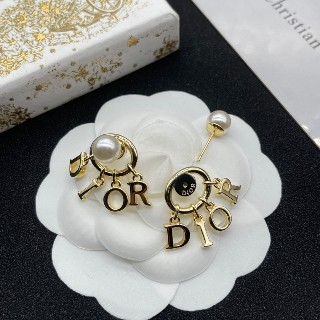 14D379E  Fashionable and high quality  Earrings