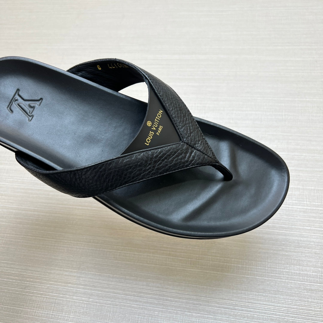 54E85Z   fashion slippers