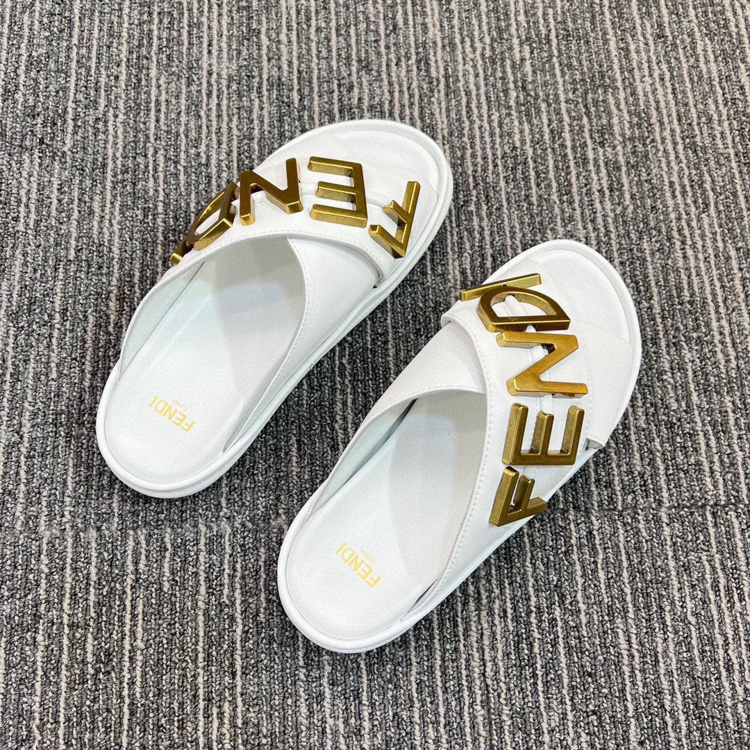 1: 1 High quality leather sandals 5YF93Z