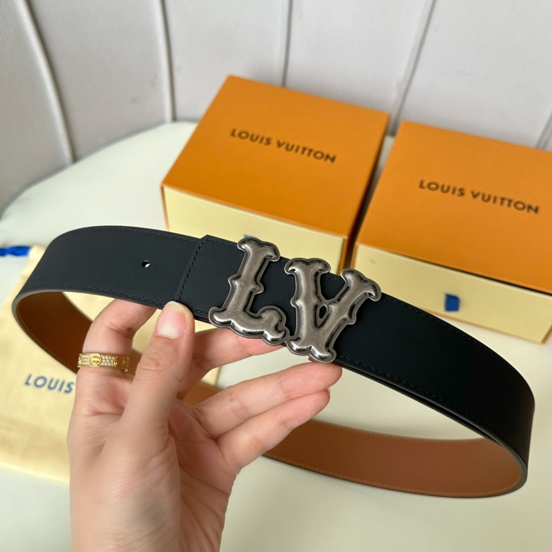 14E23P   (High quality leather belt With full package)