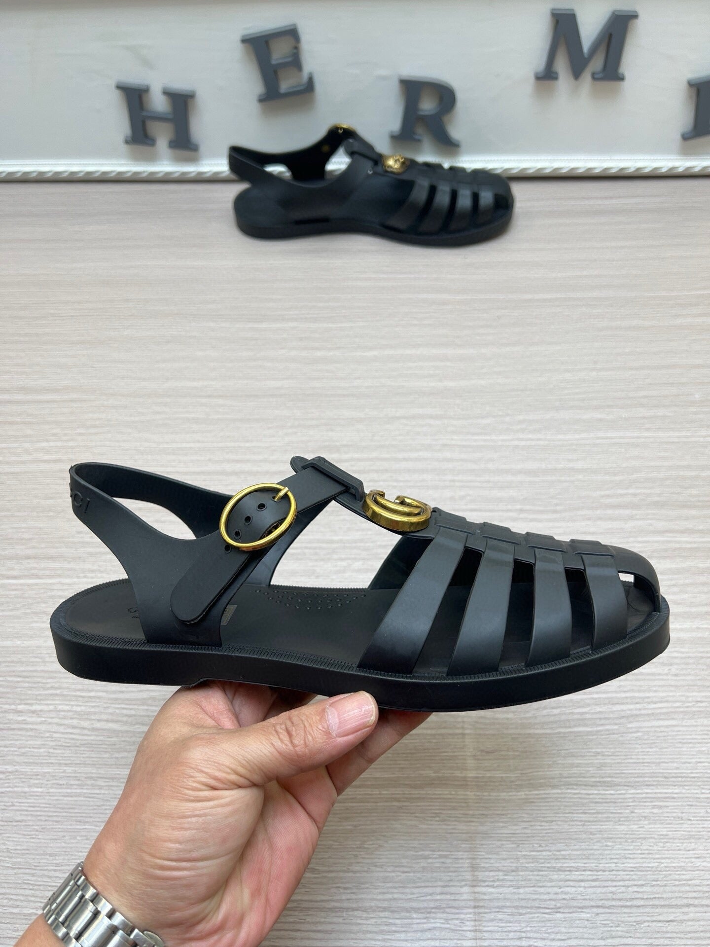 54B36Z   fashion sandals