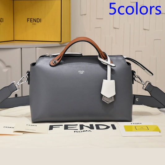 2XF132B  Fashionable leather bag 