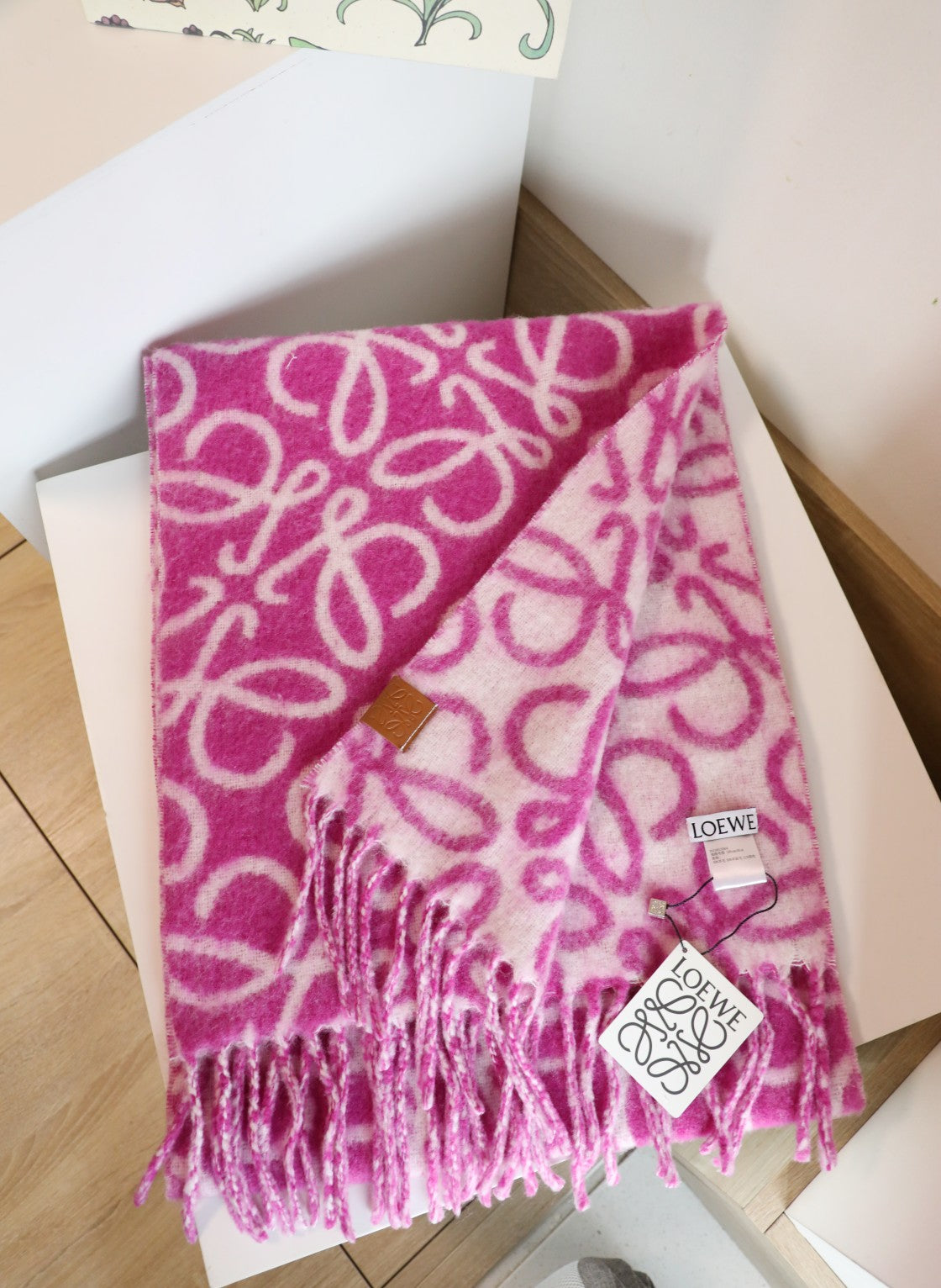 14A242W　Fashion scarves