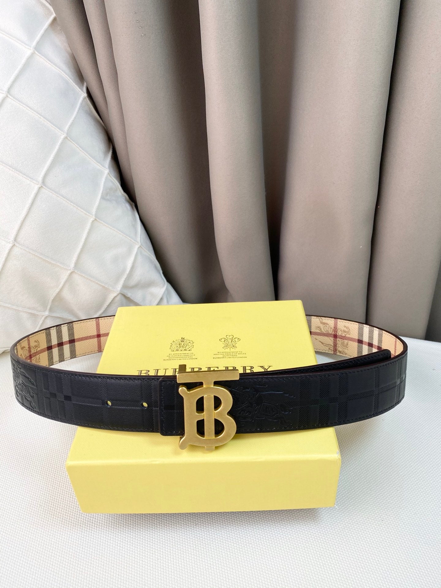 1: 1 High -quality head layer leather belt  1YR46P