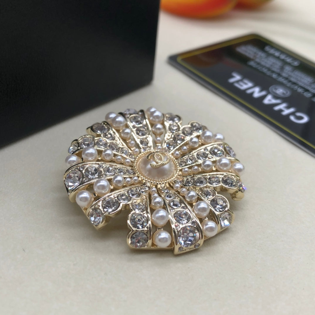 14C854X  Fashion Brooch