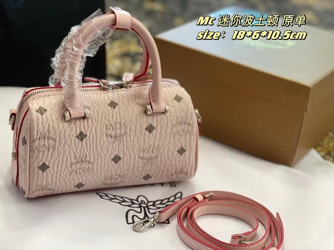 2XE142B  Fashionable leather bag 