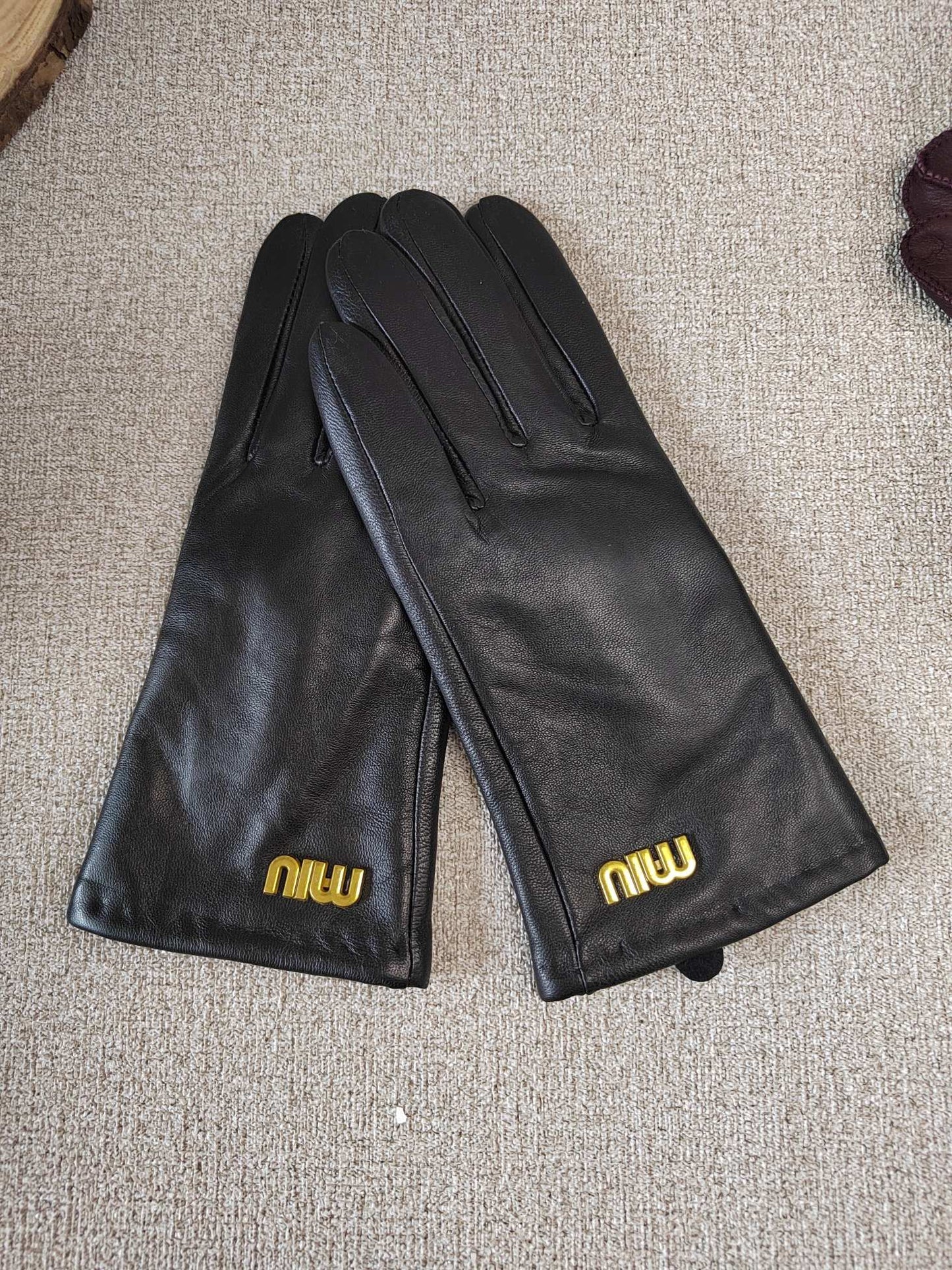 24A108S   Fashion gloves