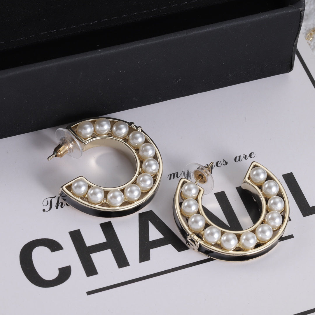 14C356E  Fashionable and high quality Earrings