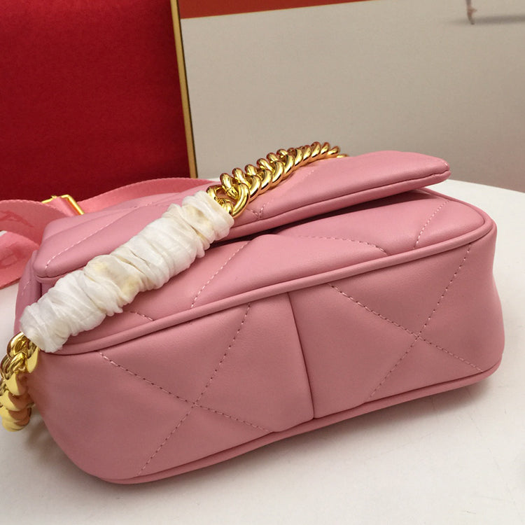 1PD03B   Fashionable leather bag 