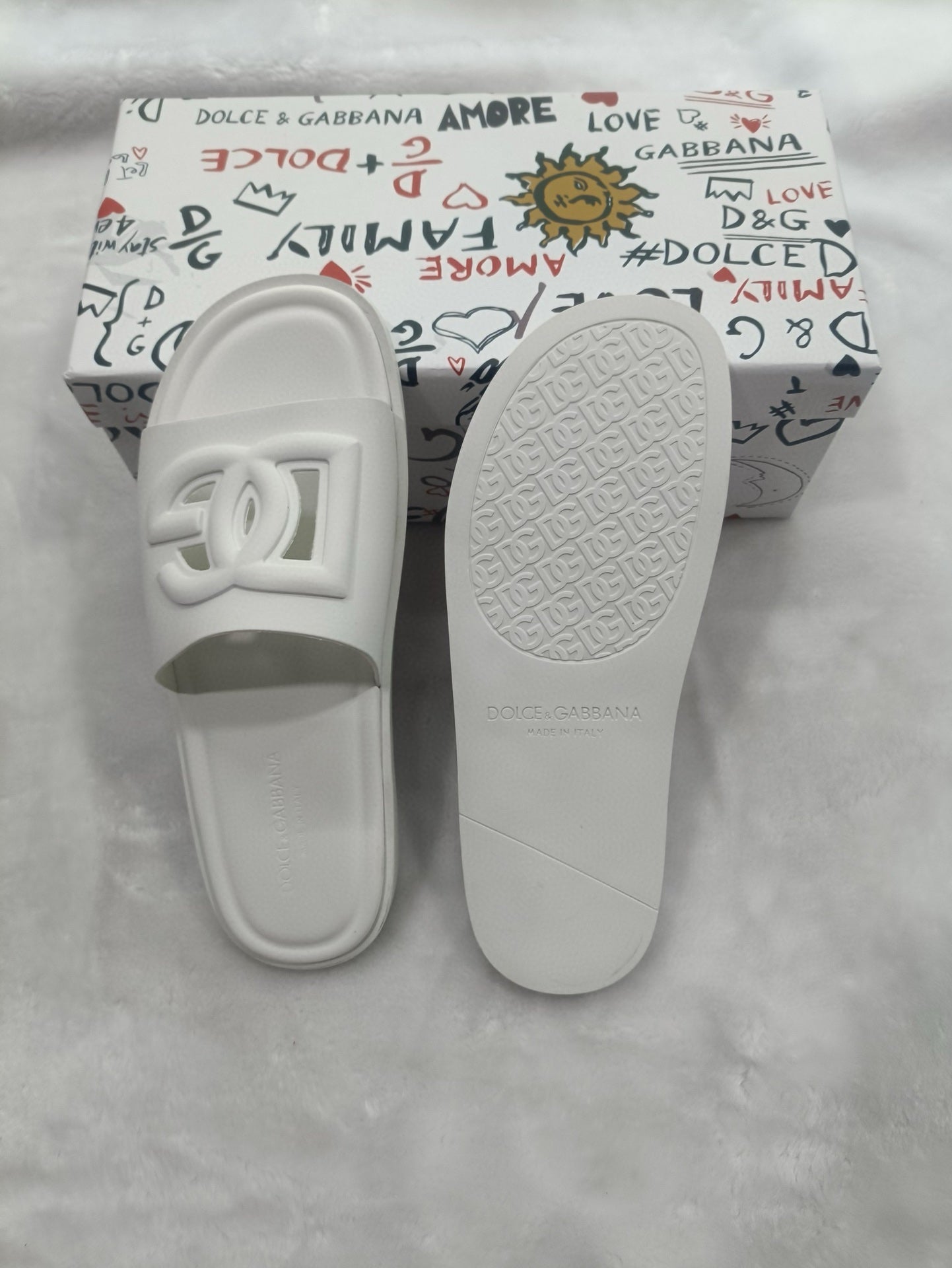 54A82Z   fashion  slippers