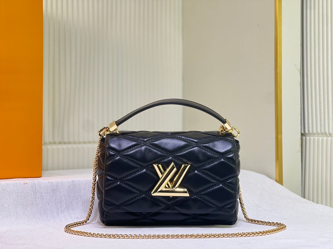 1XE406B Fashionable leather bag