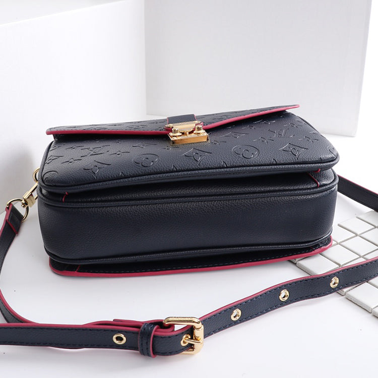 AE92B  Fashionable leather bag 