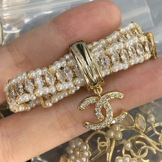 84C54X  Fashionable and high quality  Brooch