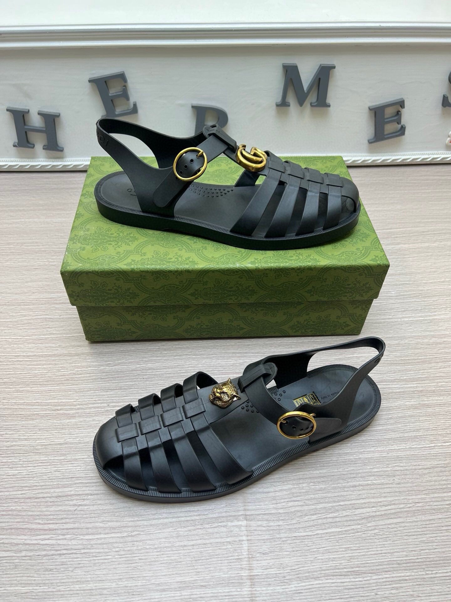 5LF225Z fashion sandals