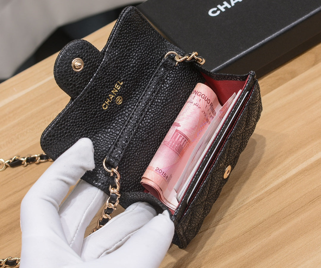 1XC62B  Fashionable leather wallets