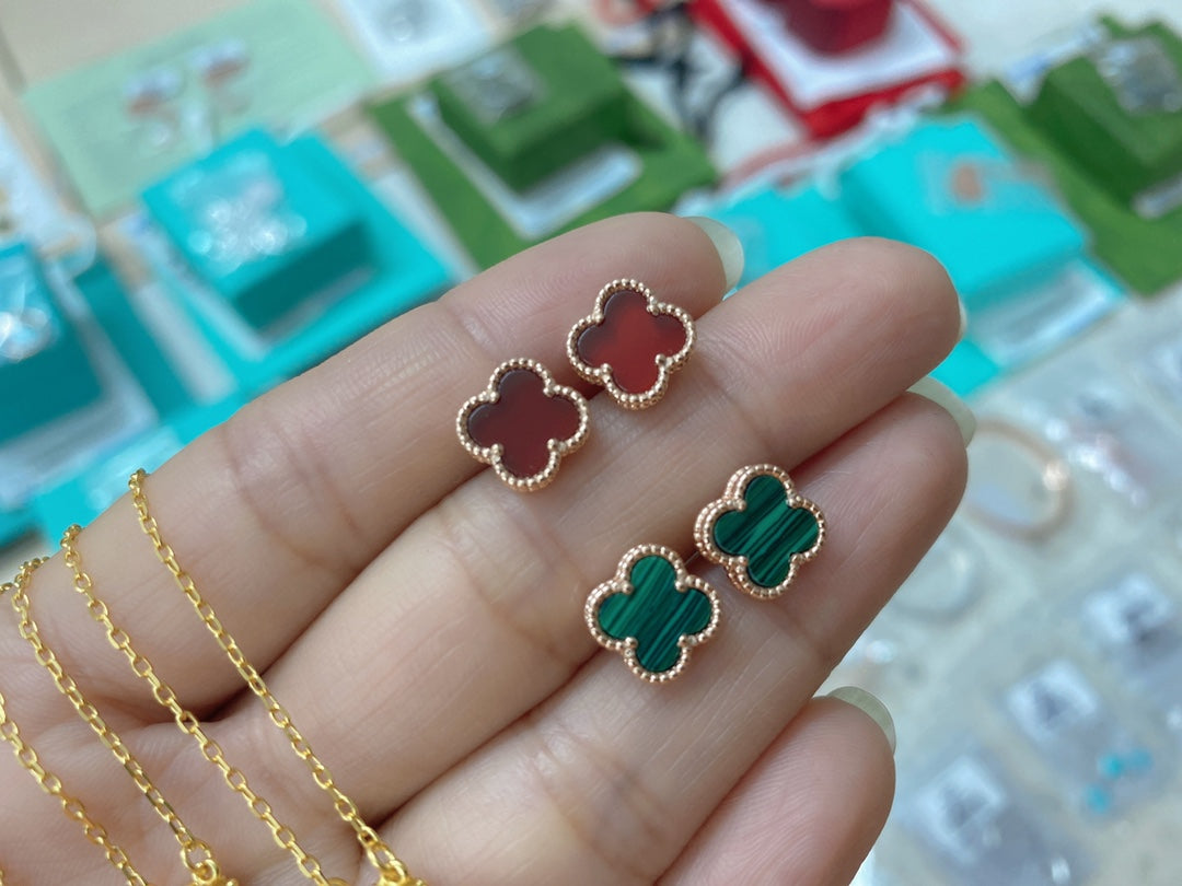 5XVA185X (High quality 1 flower necklace)