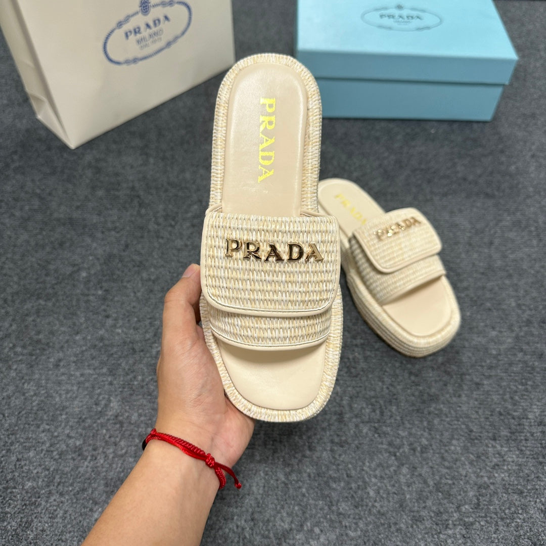 14PD24Z   fashion slippers