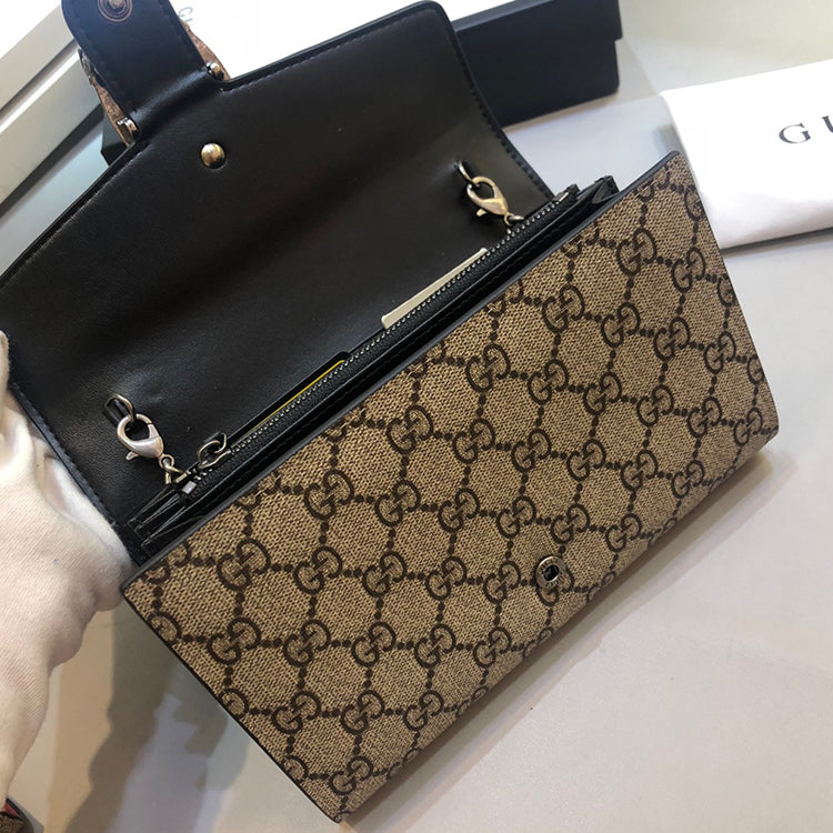 AB001B  Fashionable leather bag 