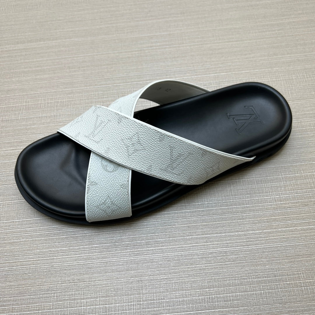 54E58Z  fashion   slippers